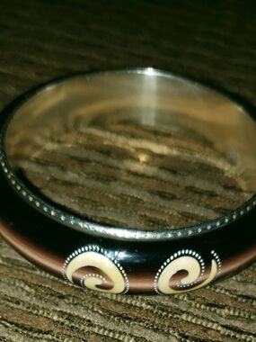 Brighton Black and Cream Swirl Enamel Bangle